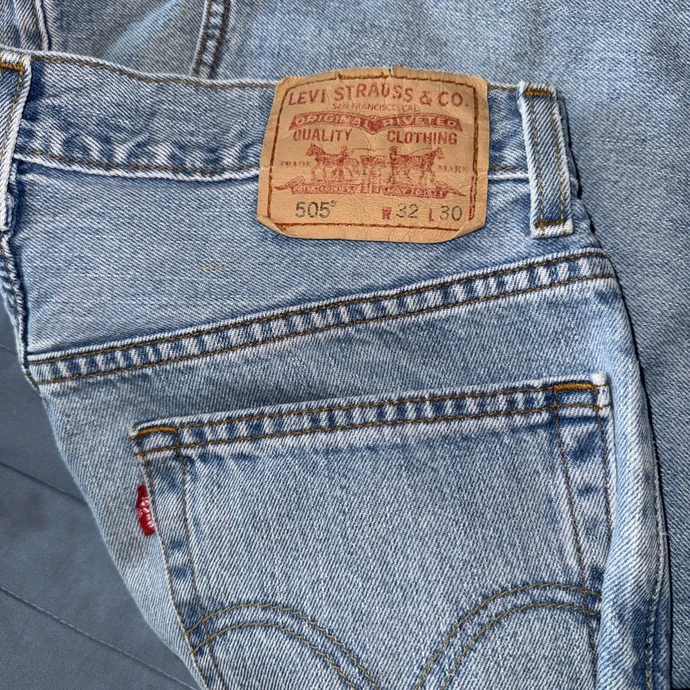 Vtg Y2K Levis 505 Jeans Mens 32x30 Blue Faded Washed Cotton
